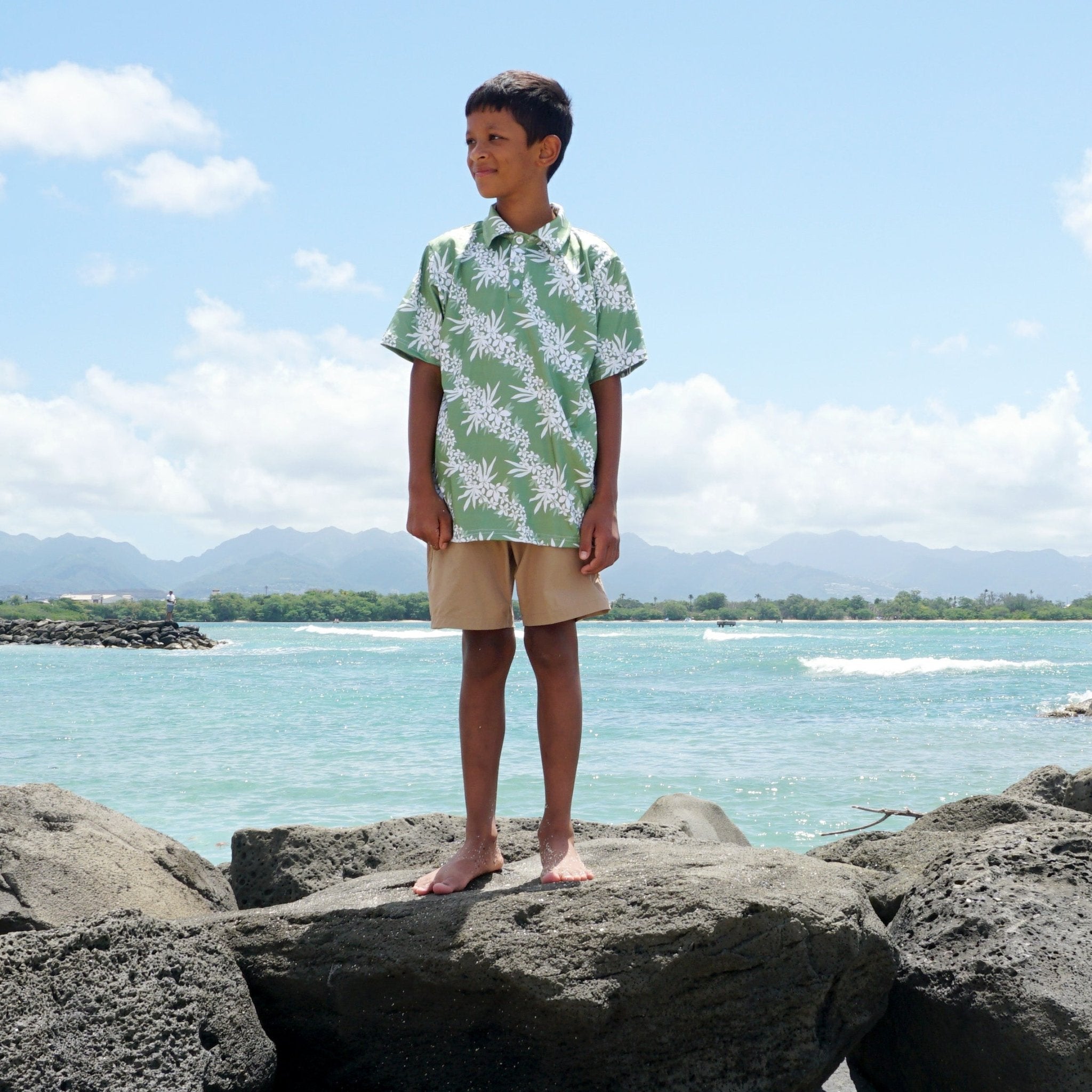 Lei Hiwa Green Collared Shirt - Sweet Sweet Honey Hawaii